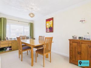 Dining Room- click for photo gallery
